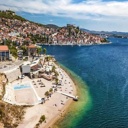 In Near Gaj Apartament Brodarica (Sibenik-Knin)