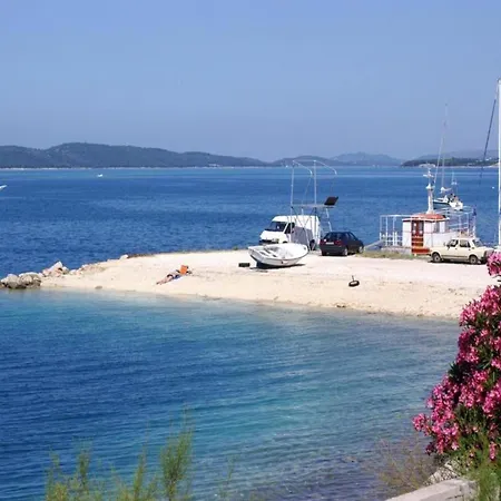 Apartament In Near Gaj Brodarica (Sibenik-Knin)