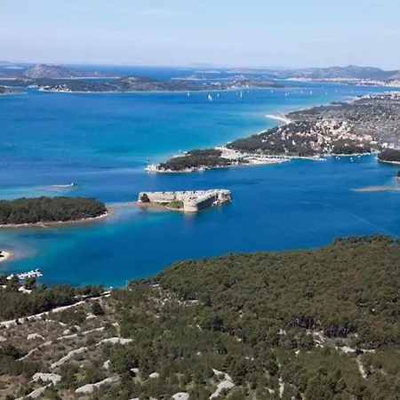 Appartement In Near Gaj Brodarica (Sibenik-Knin)