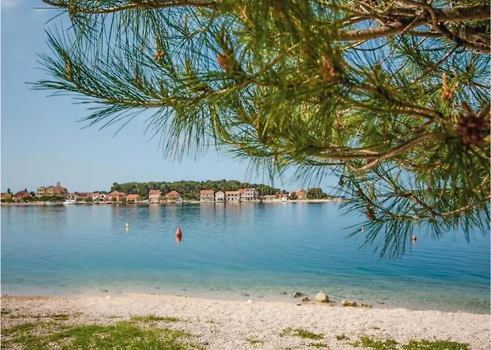 Appartement In Near Gaj Brodarica (Sibenik-Knin)