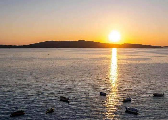 In Near Gaj * Brodarica (Sibenik-Knin)